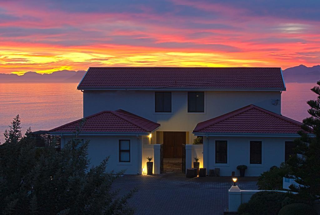 Cliff Lodge Gansbaai Eksteriør bilde
